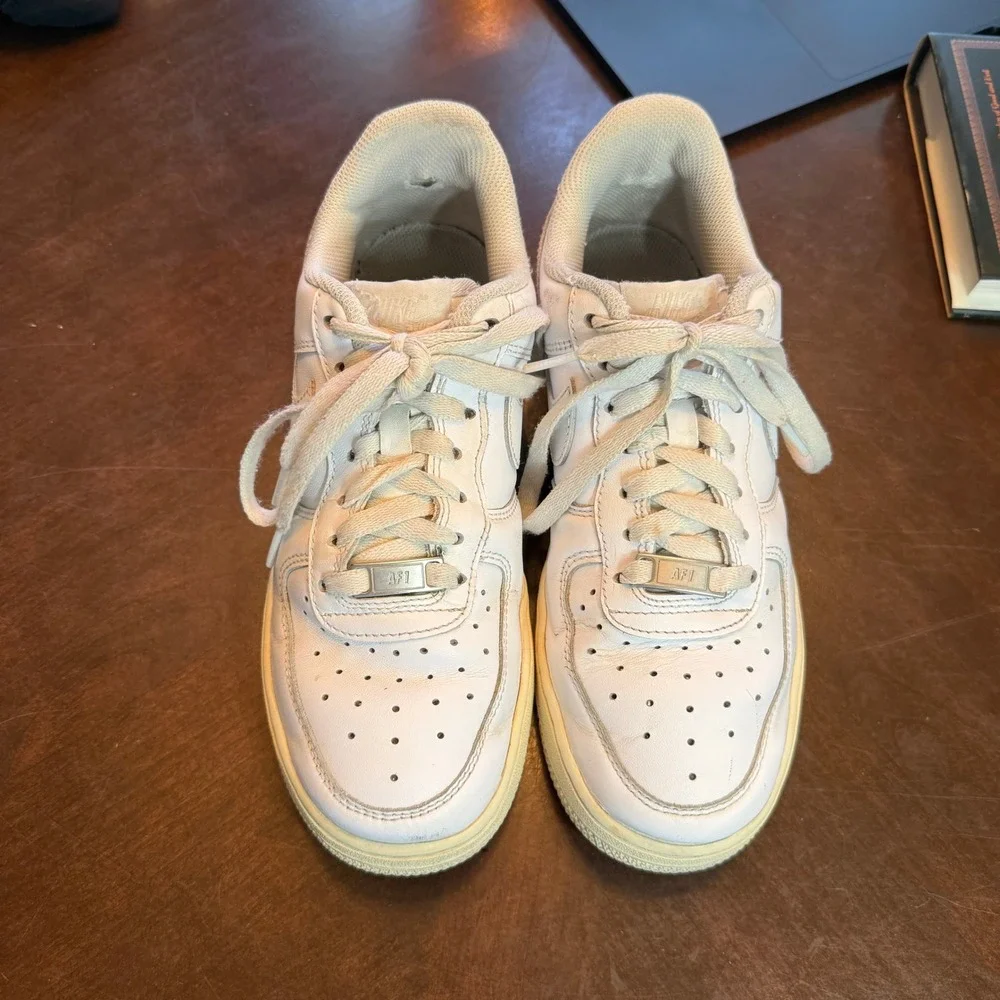 Nike Air Force 1 Low White Women's Size 7‎